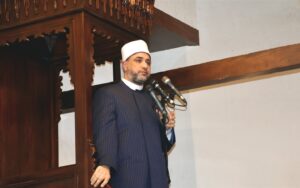 حكمة الخطيب واعتداله